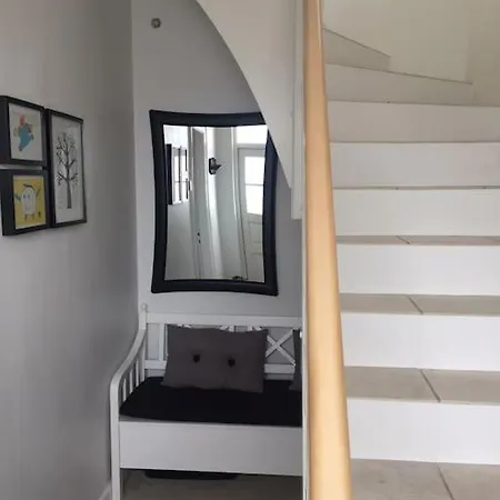וילה Wonderful House & Garden *
